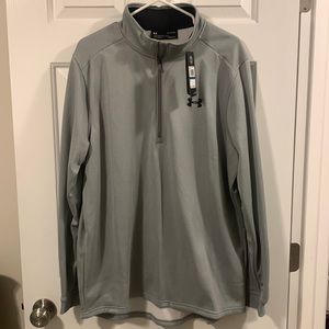 Grey 1/4-zip fleece pullover